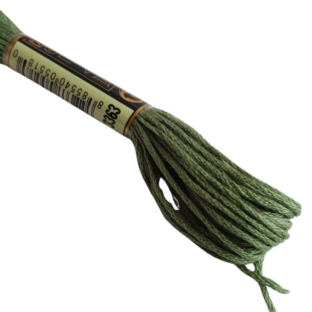 Airo Embroidery Thread 3363 Medium Pine Green