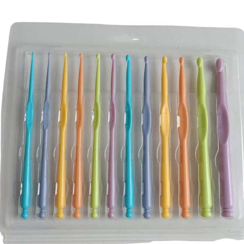 Plastic Crochet Hook Set