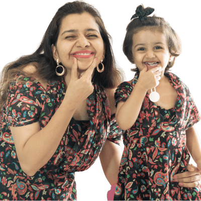 Floral Harmony Mother-Daughter Dress Set with Elegant Lace Details