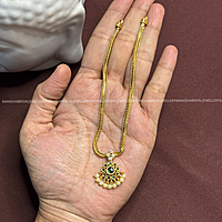 Kemp Attigai neckpiece