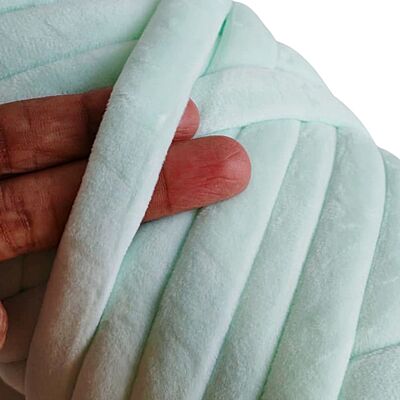 Jumbo Finger Knitting Yarn 15mm- 24 Pista Green Jumbo Finger Knitting Yarn 15mm- 24 Pista Green