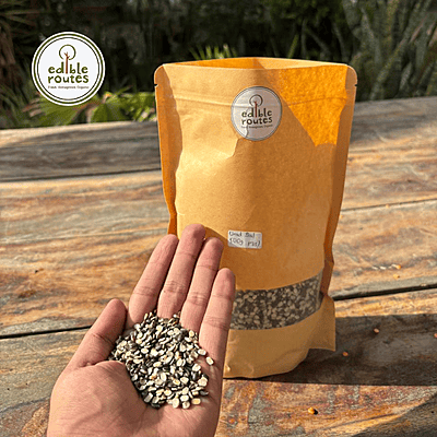 Urad Dal Split Chilka (Not De-Husked) - 1 Kg