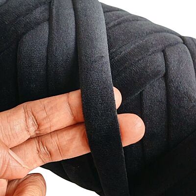 Jumbo Arm Knitting Yarn 15mm- 35 Black