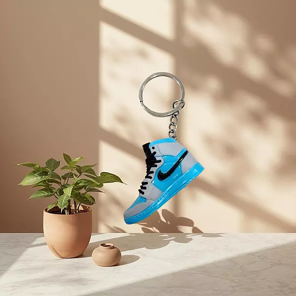 Utiliva, Blue Shoes Model Key Chain