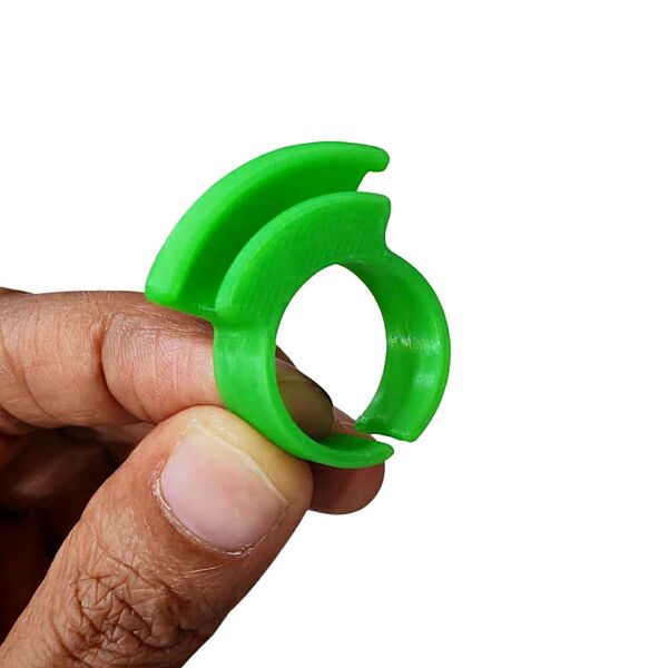 Yarn Guide Finger Ring- Plastic
