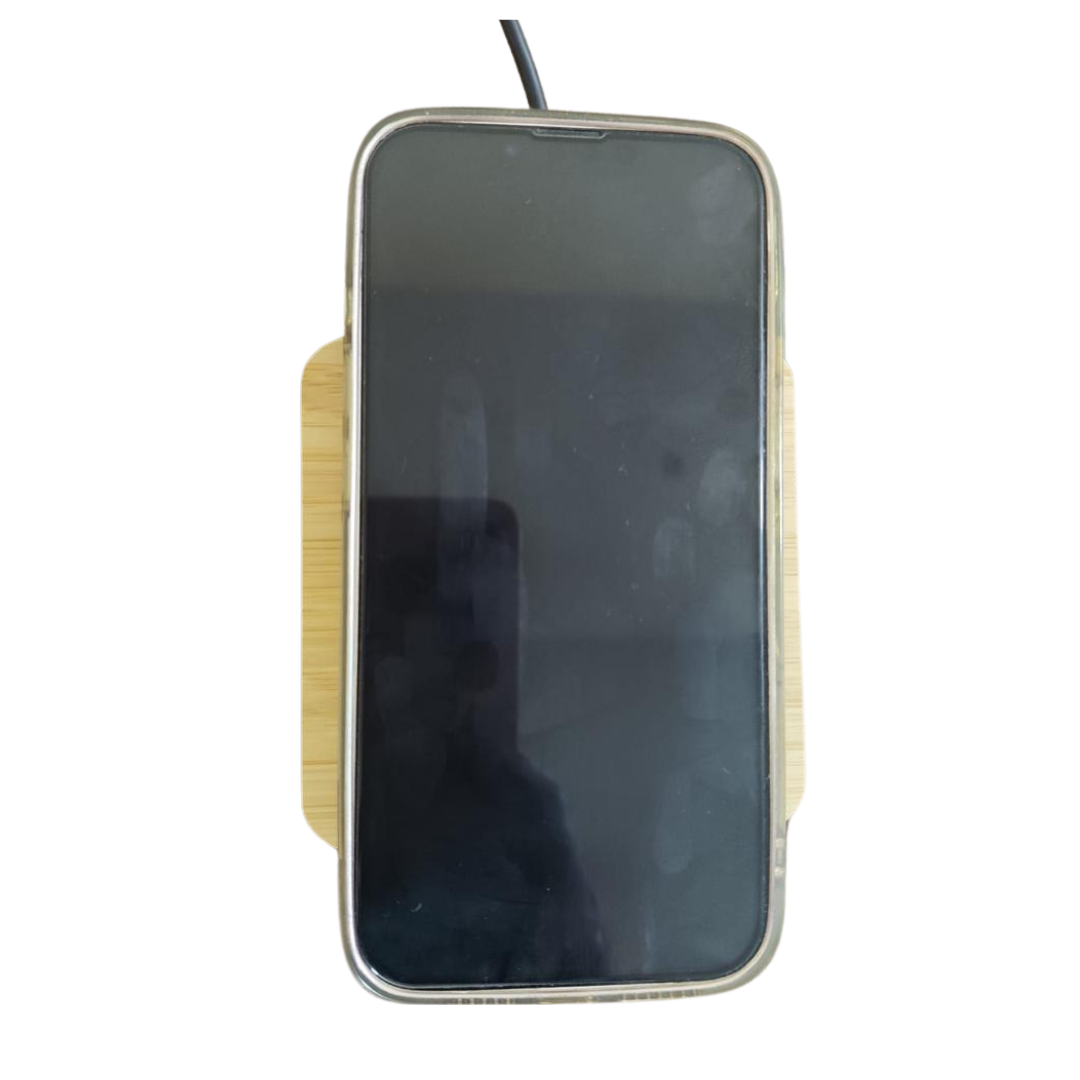 Eco-Friendly Bamboo Wireless Charger – Fast Charging Pad for All Qi-Enabled Devices | Sustainable Wooden Charging Solution