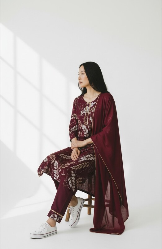 Maroon Printed Kurti with Beige Leaf Design