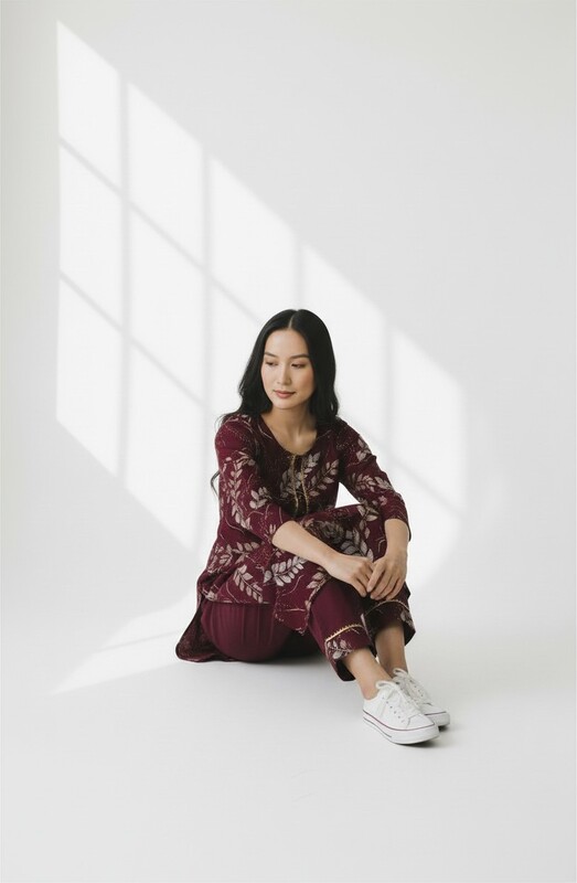 Maroon Printed Kurti with Beige Leaf Design