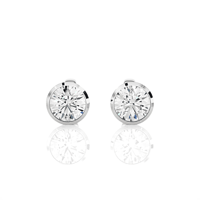 Tara Crown Glow – Halo Diamond Studs