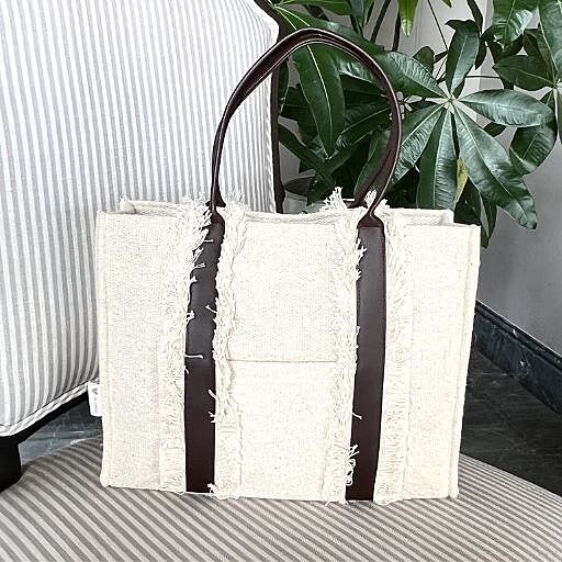 WOVEN FRINGE NATURAL BAG