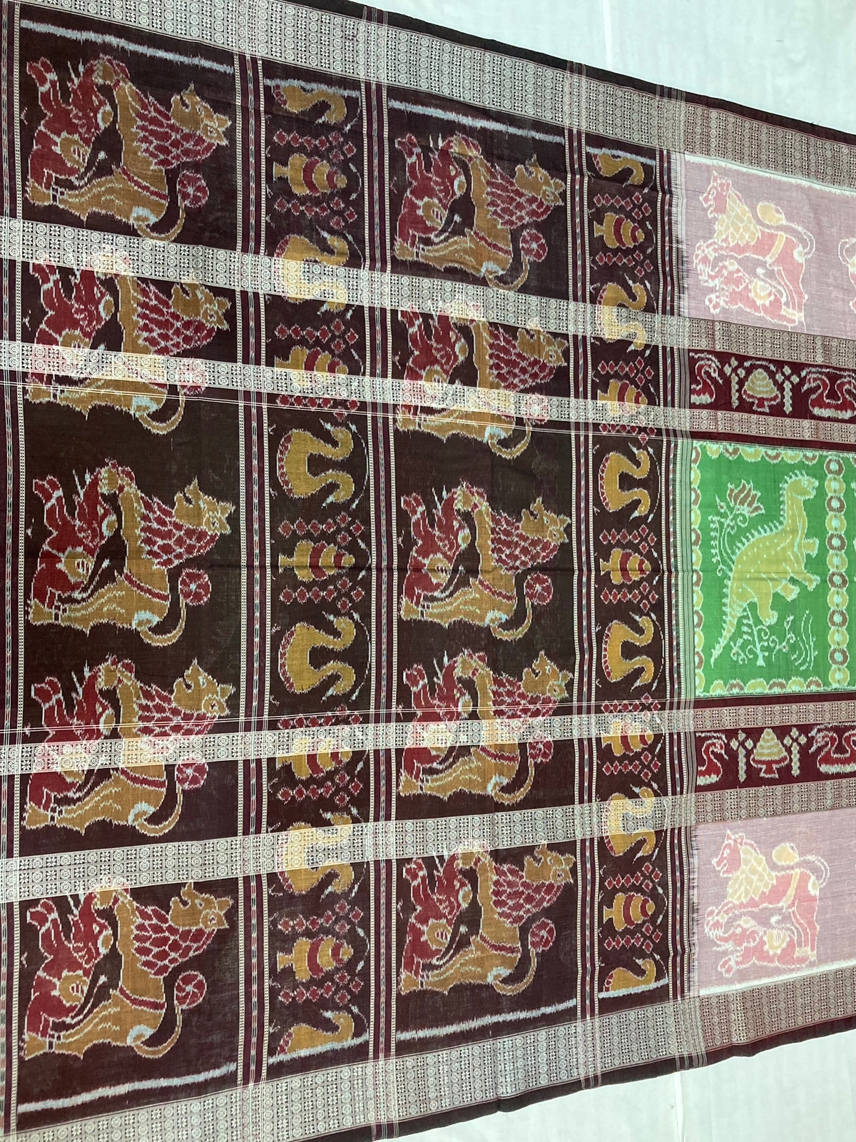 DINOSAUR BANDHA DOUBLE BORDER SAREE