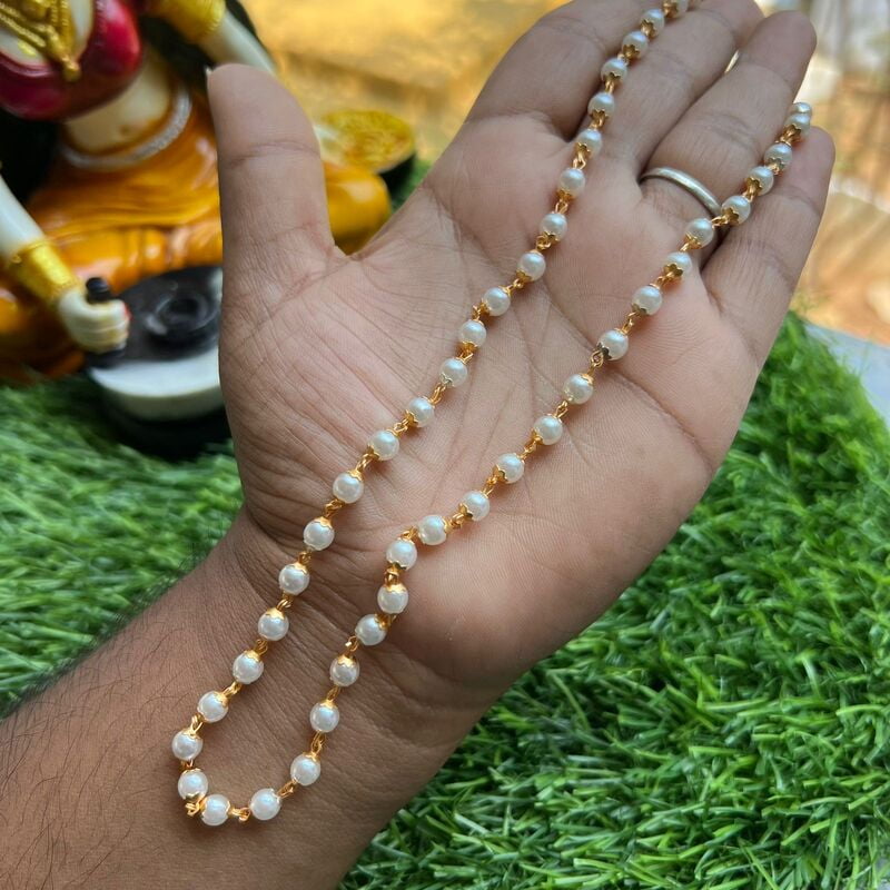 white pearl chain