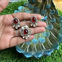 Gorgeous Victorian Pendant & Earing set