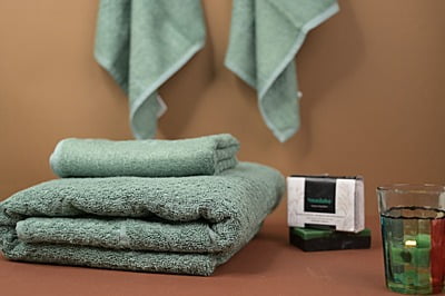 Bamboo Unisex Towel- |Highly Absorbent & Quick Dry |for Yoga, Beach, Gym, Bath, Pool, Travel |Lighter Weight | Fluffy Terry & Soft for Skin & Hair (ethical green)