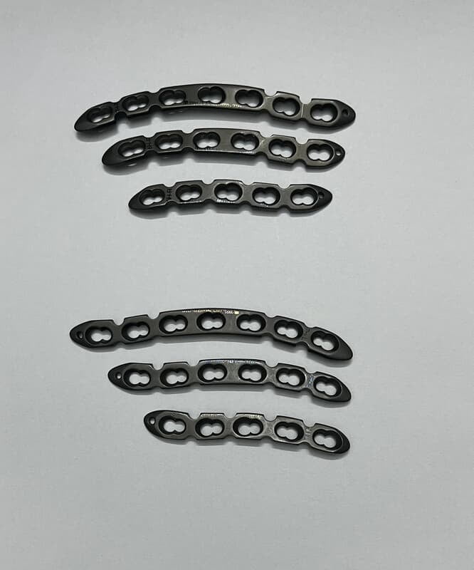 PRIMA TITANIUM LIFT SUPERIOR ANTERIOR CLAVICLE PLATE WITHOUT LATERAL EXTENSION