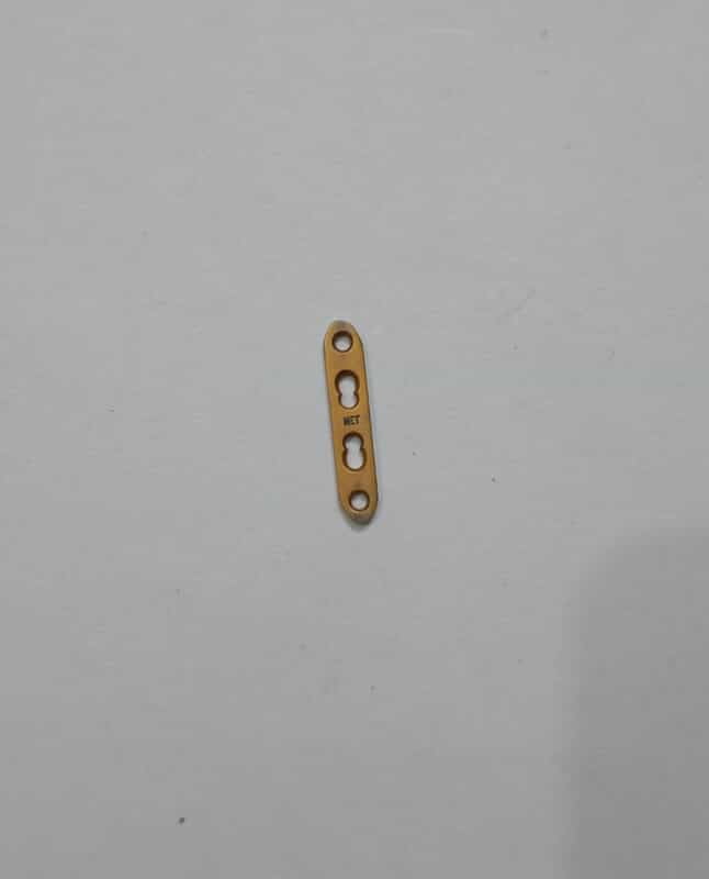 Safety lock plate, Straight, 6 Hole, Ø1.5mm, Titanium