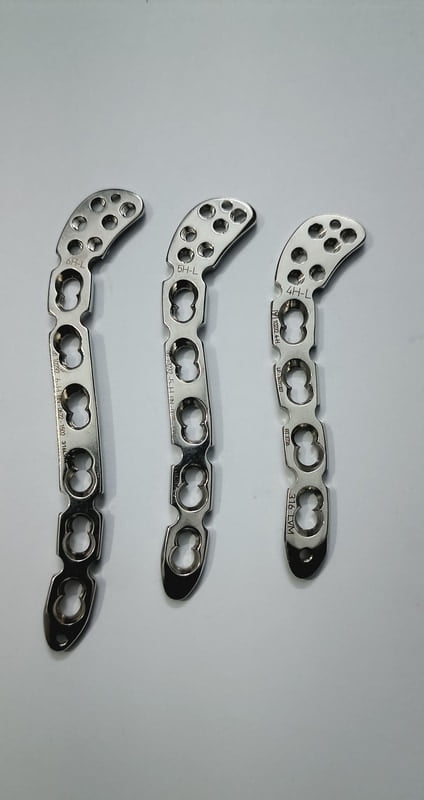 PRIMA LIFT SUPERIOR ANTERIOR CLAVICLE PLATE WITH LATERAL EXTENSION