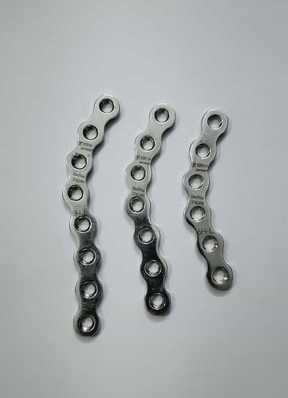 PRIMA LIFT NATURAL 'S' CLAVICLE PLATE