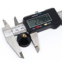 DS-23MMSPKS SILVER SPIKES 23mm * 23MM (8 PCS)