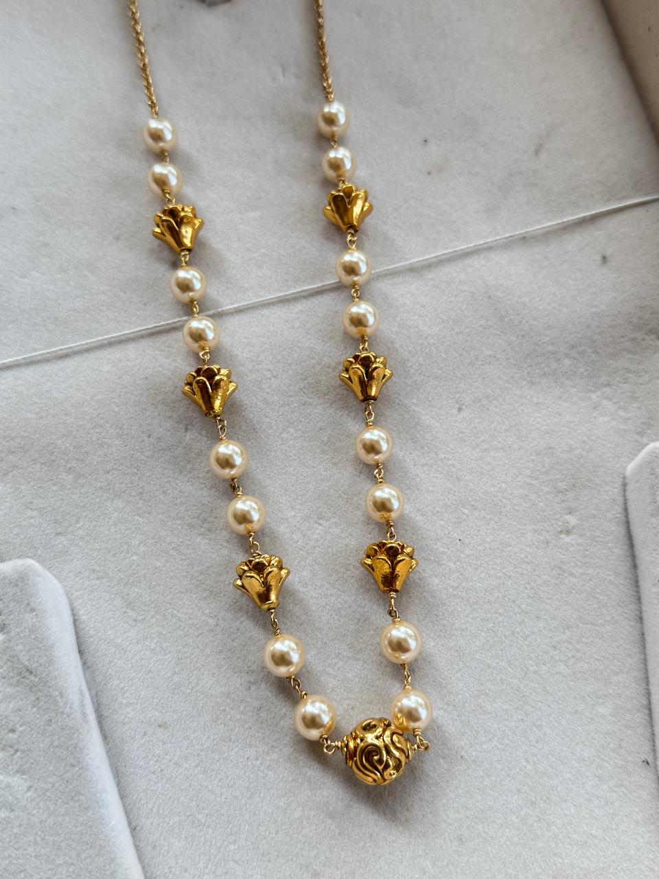 balls with pearl single line chain