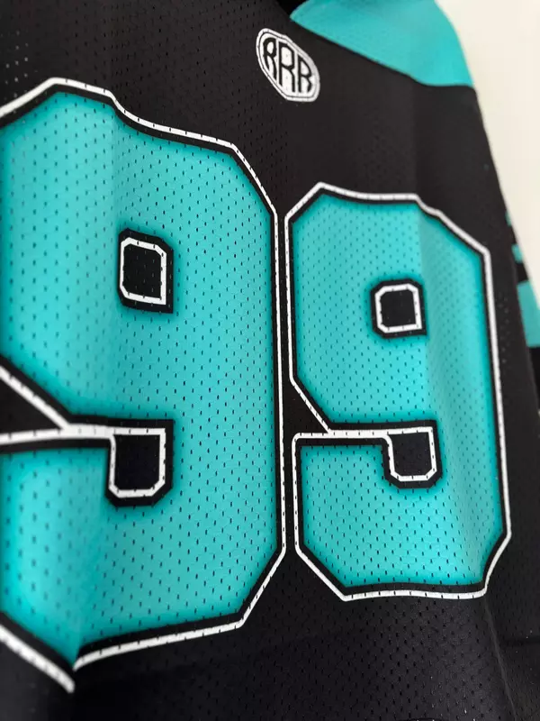 Black and green retro oversized jersey