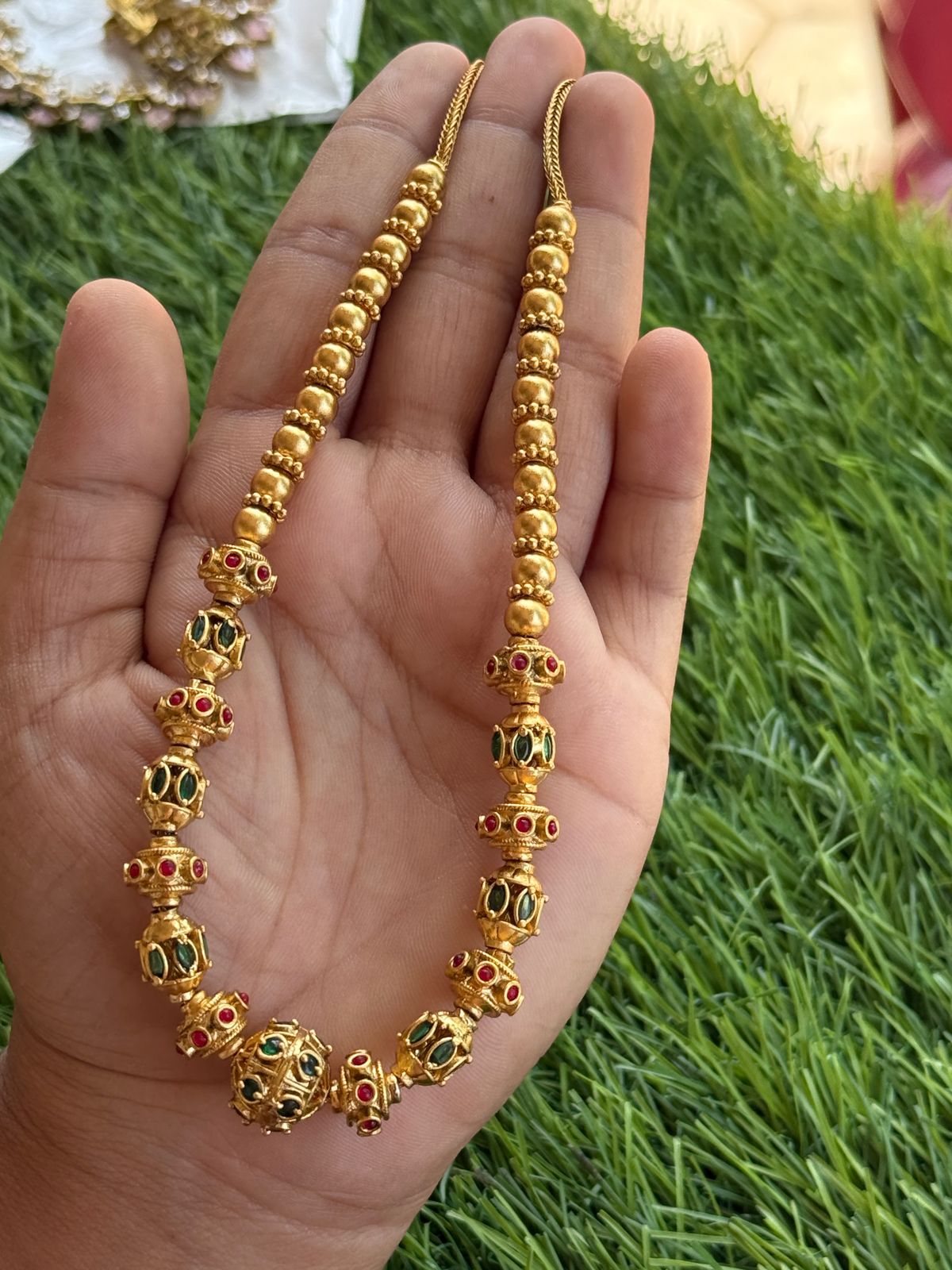 Kemp Ball Stone Chain