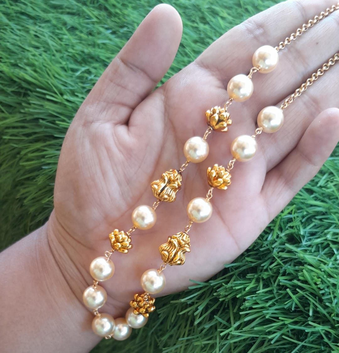 white pearl with lotus design bead chain