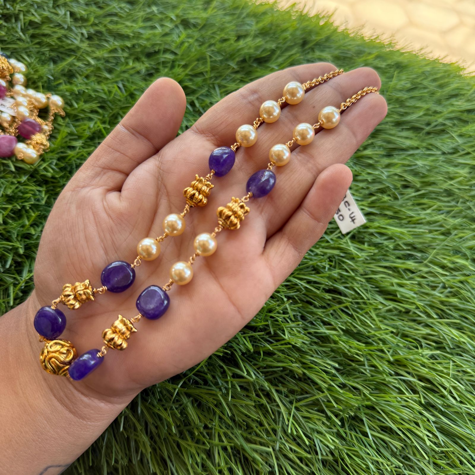 box type pearl chain