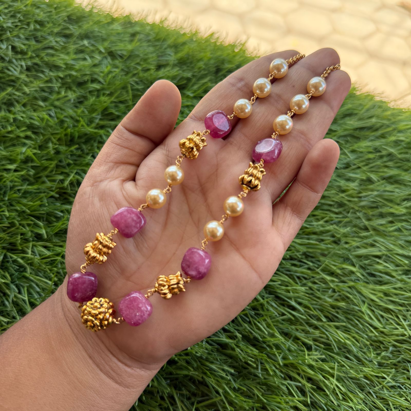 box type pearl chain