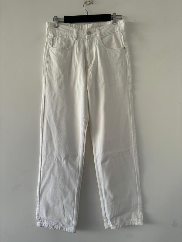 White straight fit pant