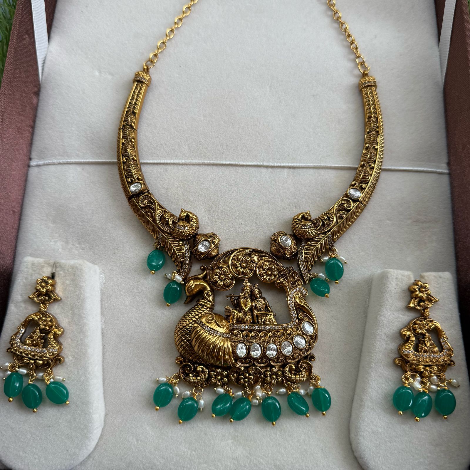 Antic peacock Neckpiece