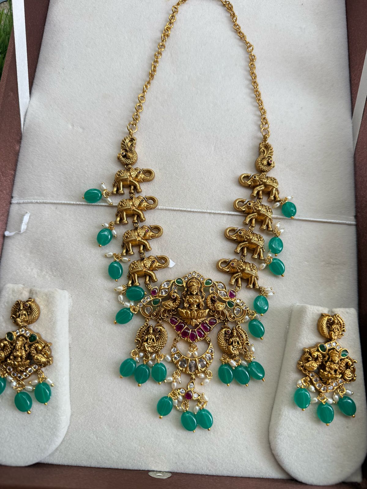 Floral Circle Neckpie