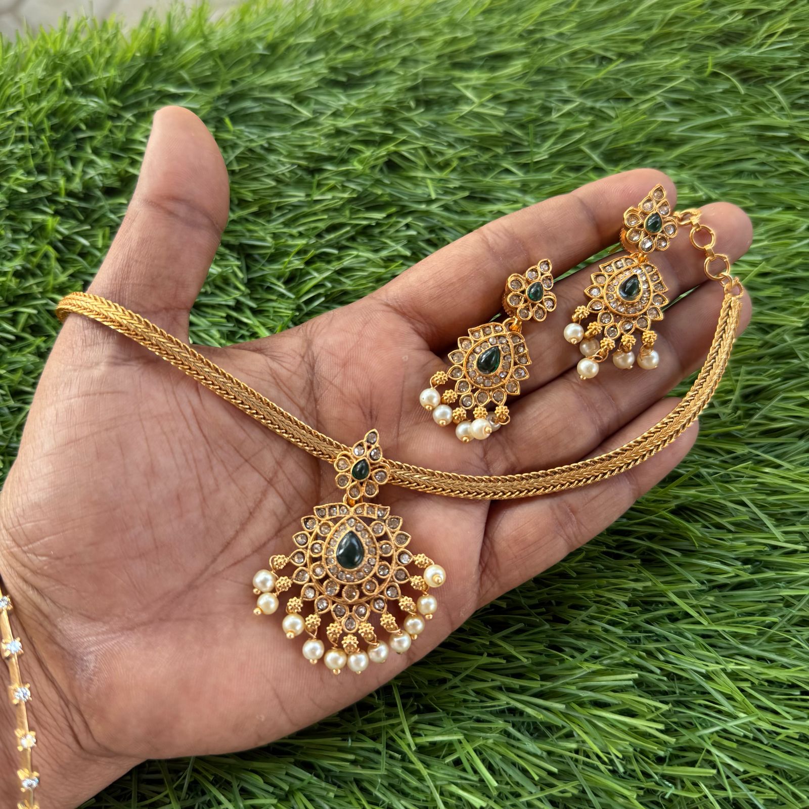 Unique ball with stone design neckpiece