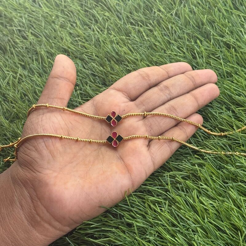 three dot doller design anklet