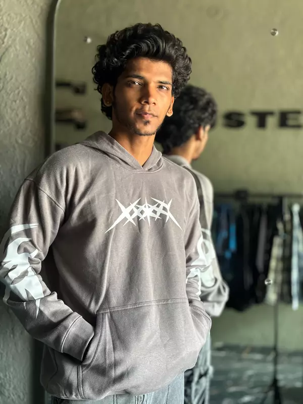 gray hoodie