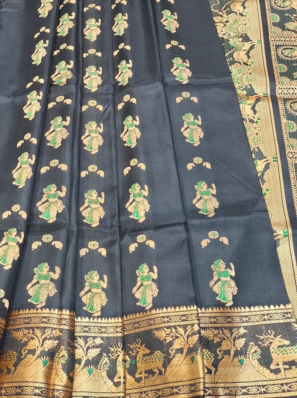 Figure motif Baluchari Color Jet black saree