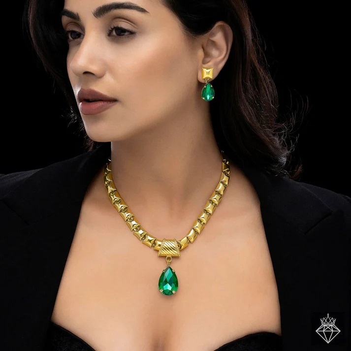 Anti-Tarnish Crystal Necklace Set With Earrings