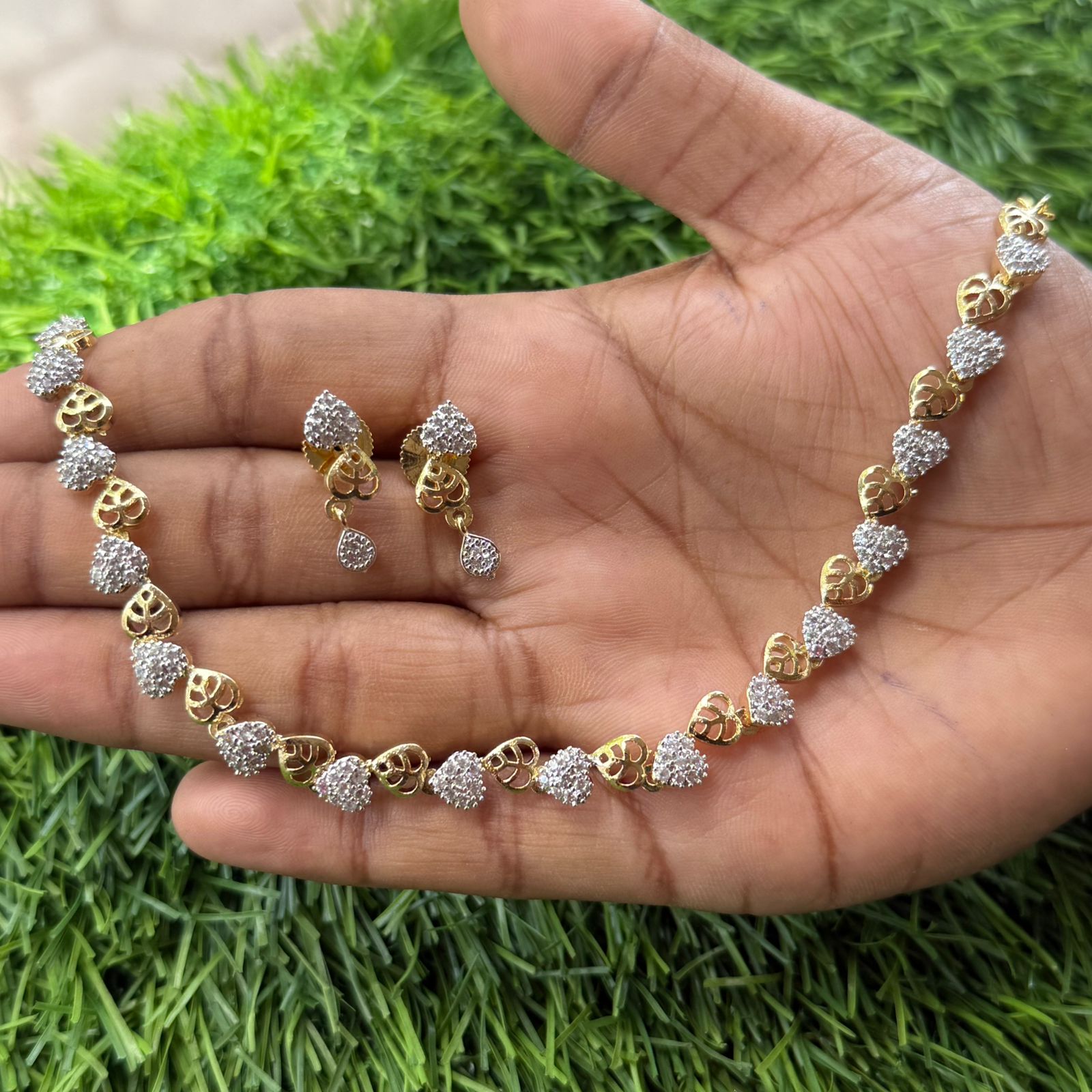 Navaratna Stone Choker