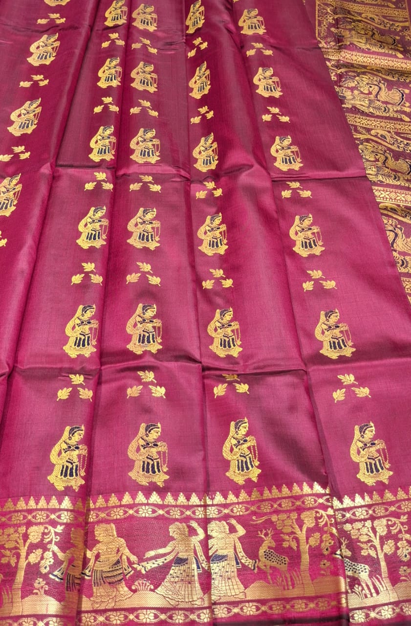 Figure motif Baluchari saree in color majenta Figure motif Baluchari saree in color majenta
