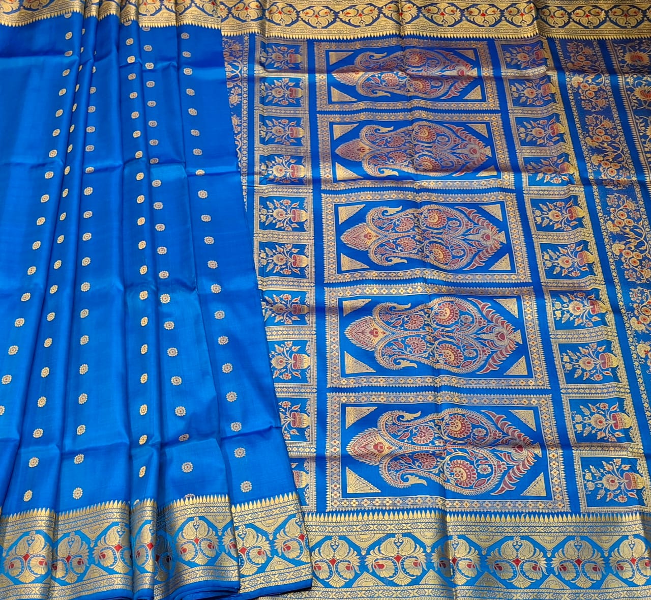 Figure motif Baluchari saree in royal blue color