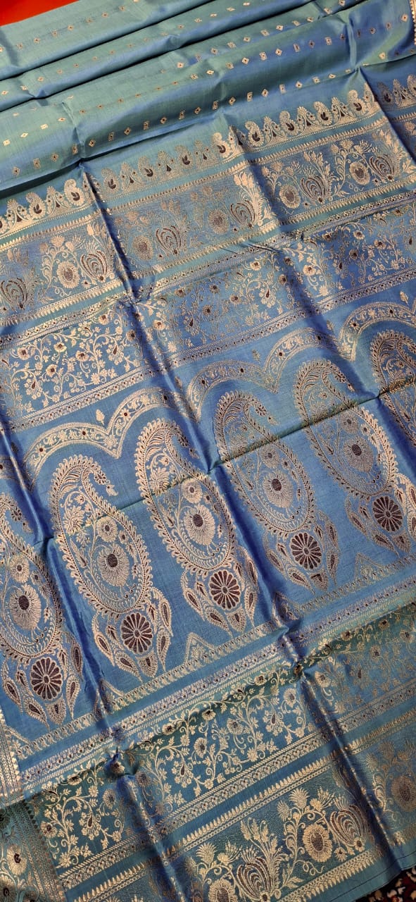 No figurine motif 2000 buta Swarnachari Powder blue color saree No figurine motif 2000 buta Swarnachari Powder blue color saree