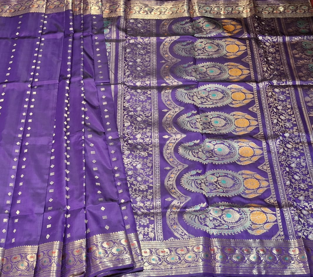 No figurine motif 2000 buta Swarnachari colour dark purple saree