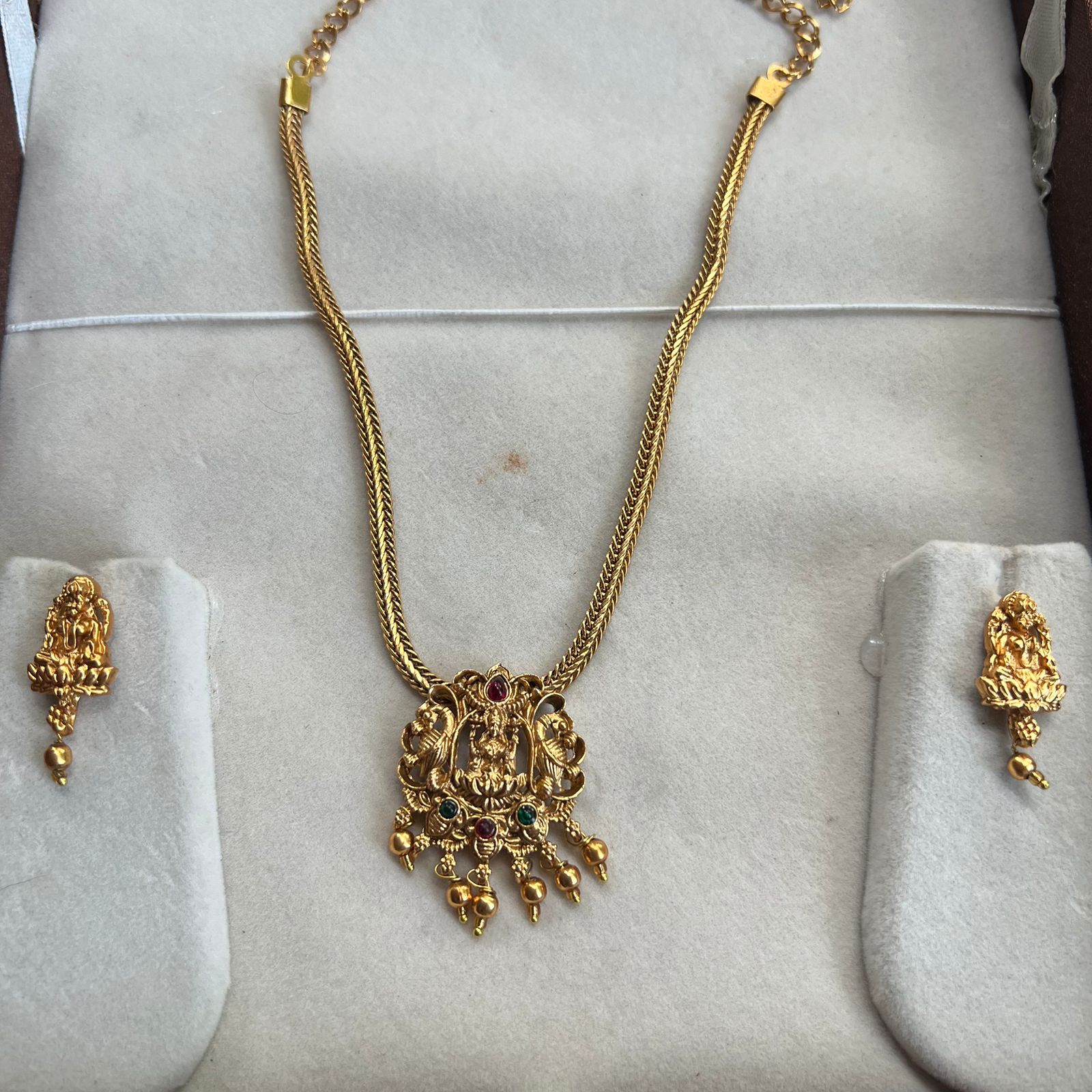 antic finished lakshmi design neck piece