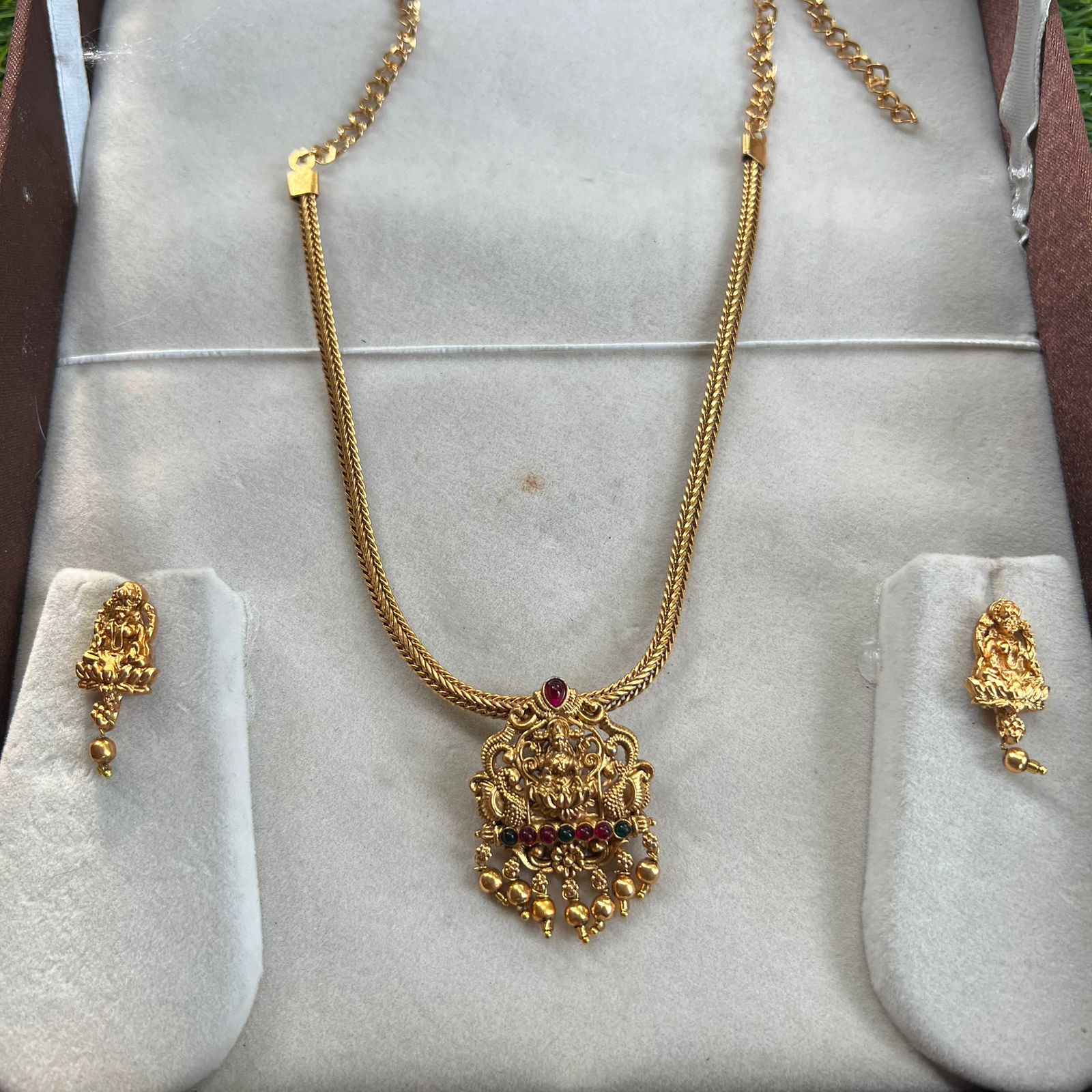 antic finished lakshmi design neck piece
