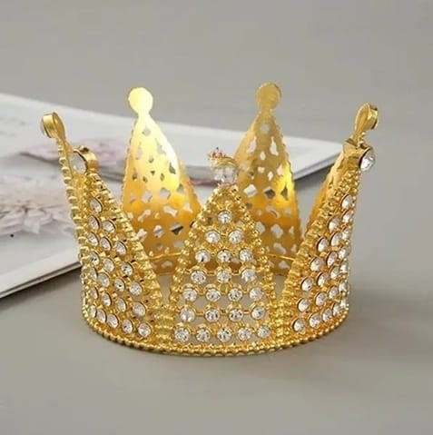 Plastic stone crown