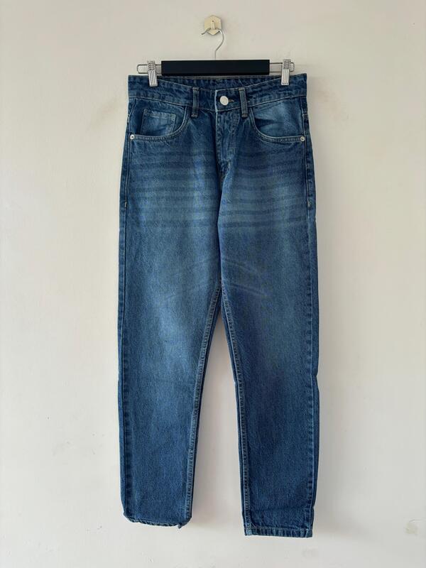 Indigo shadow washed momfit jean