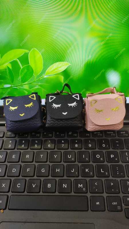 Small Kity Keychain JKC19