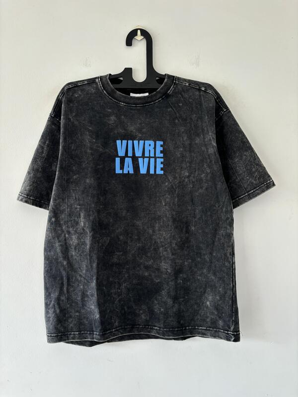 Vivre La Vie Floral Tee