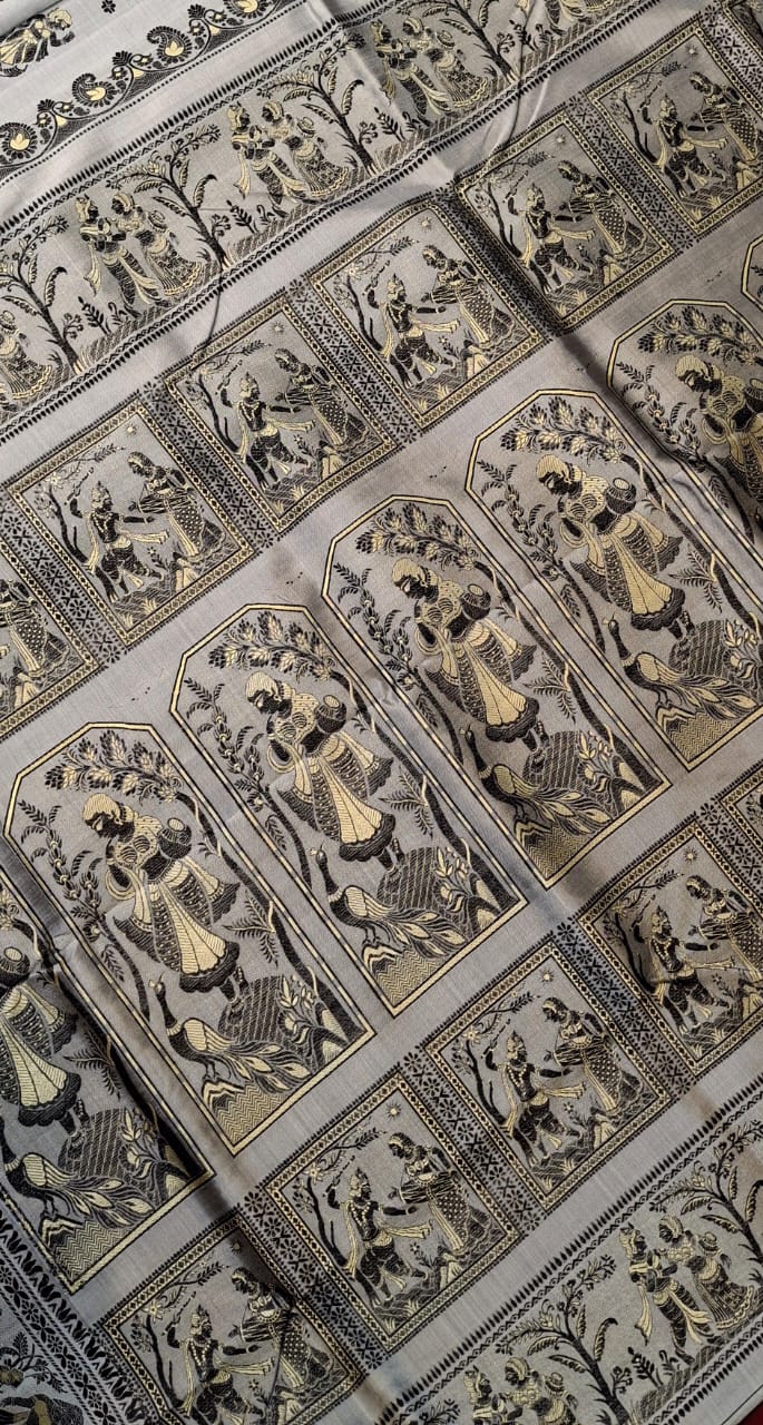 Figure motif Baluchari Color Grey