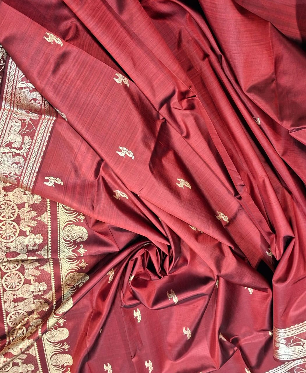 Reddish maroon color with beige motif pure Mulberry silk Baluchari saree